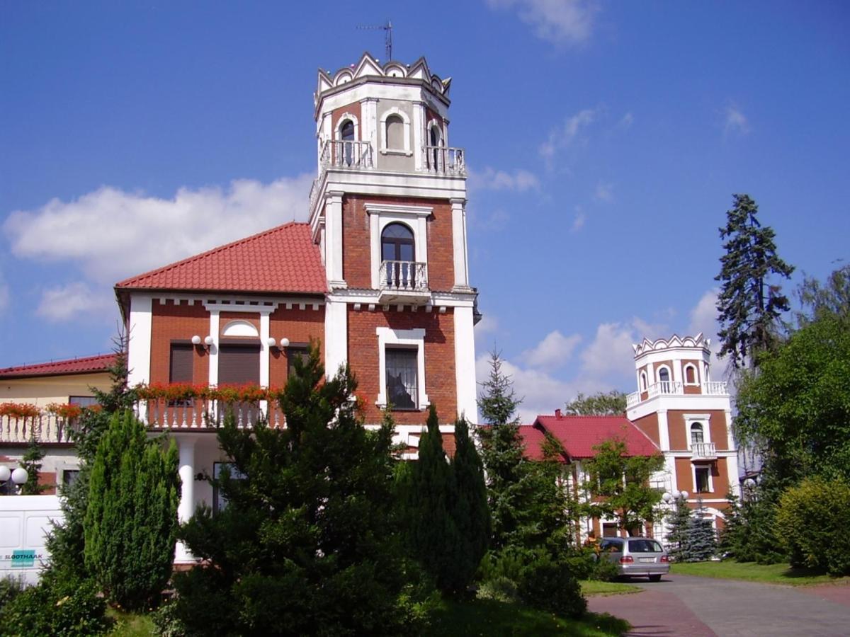 Hotel Zameczek Радомско Екстериор снимка
