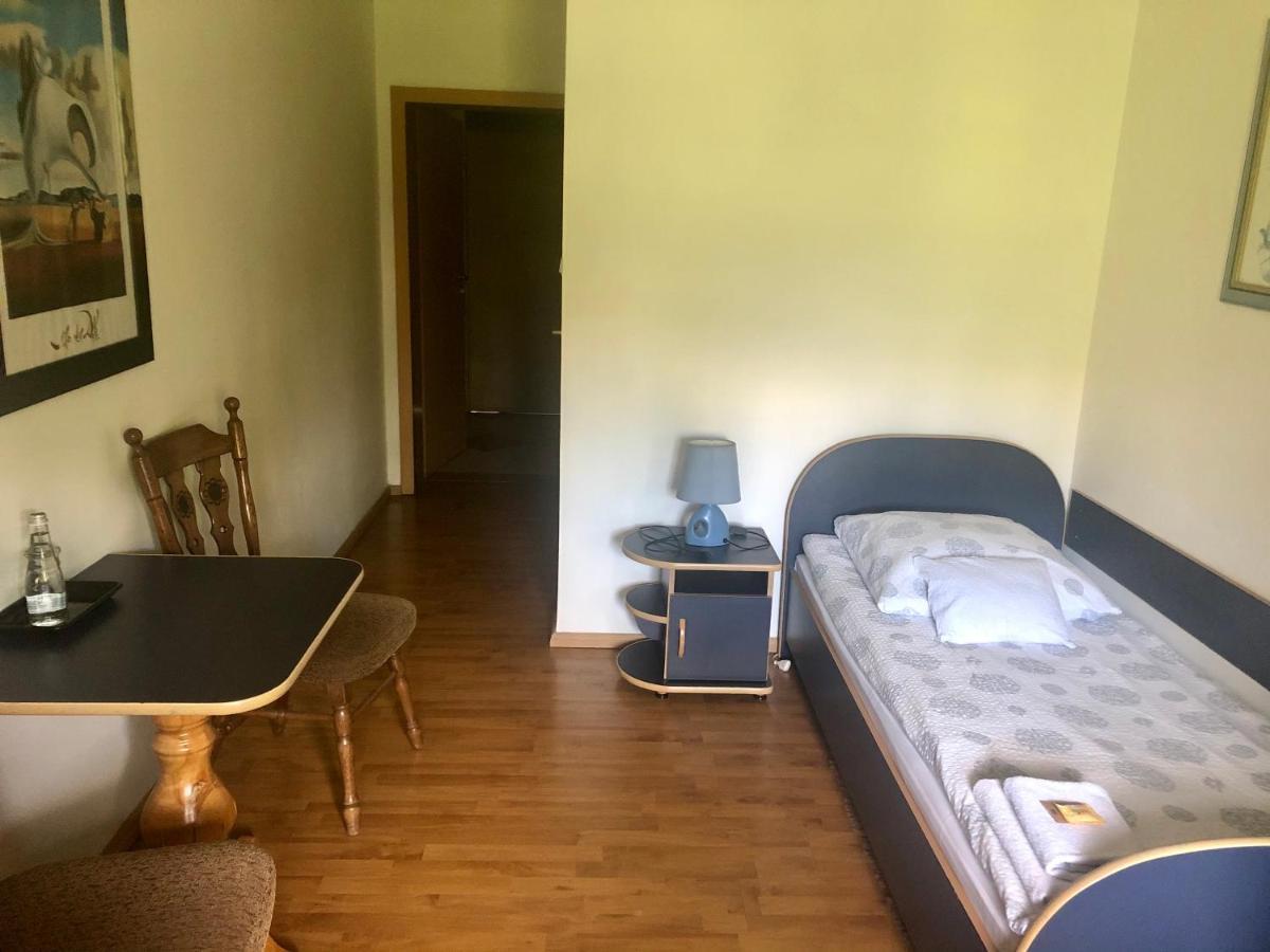 Hotel Zameczek Радомско Екстериор снимка